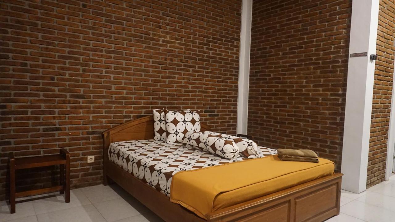 Genthong Homestay Magelang Εξωτερικό φωτογραφία