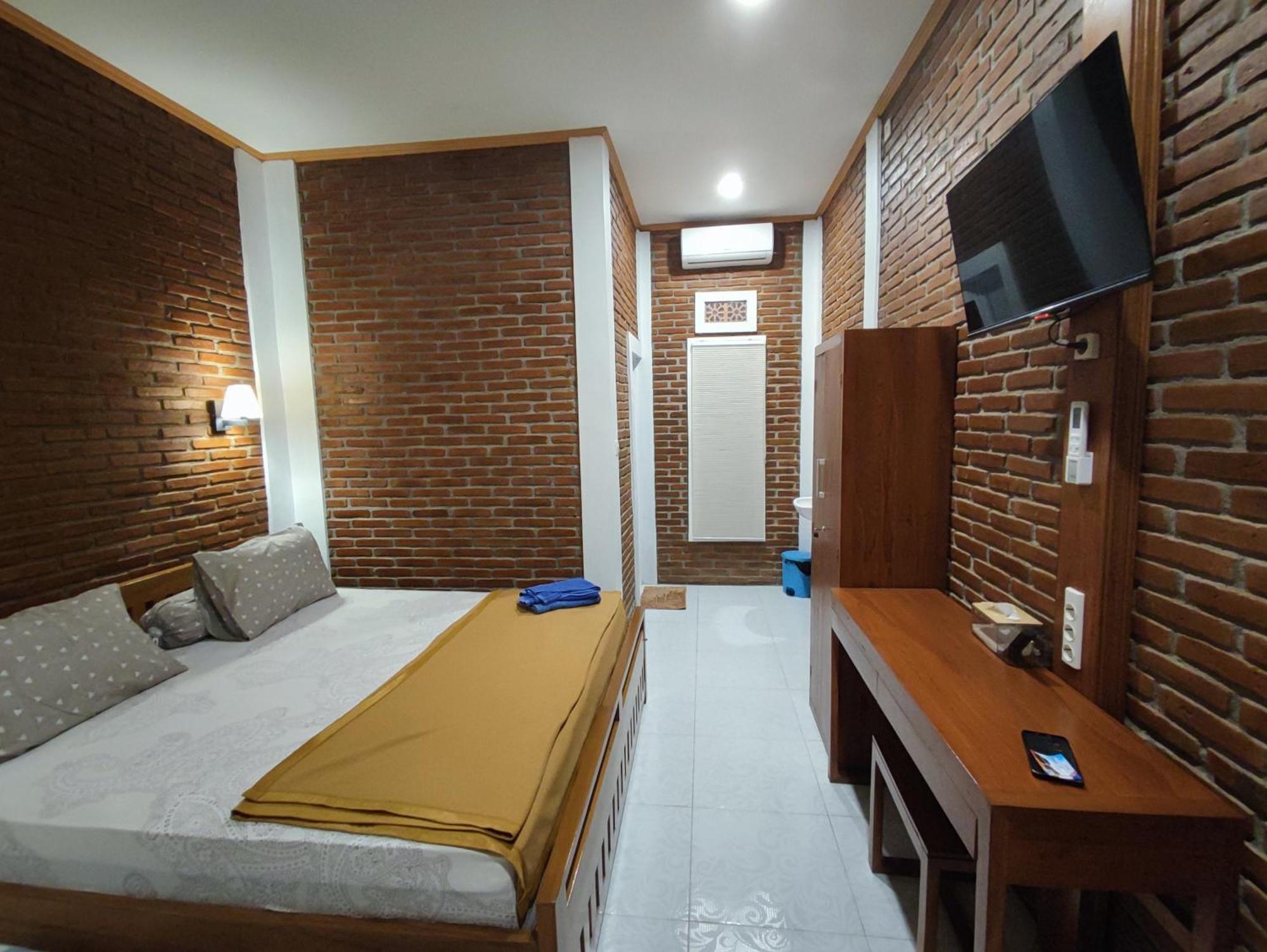 Genthong Homestay Magelang Εξωτερικό φωτογραφία