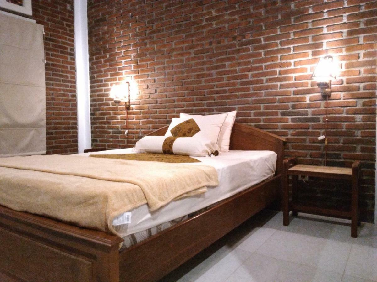 Genthong Homestay Magelang Εξωτερικό φωτογραφία