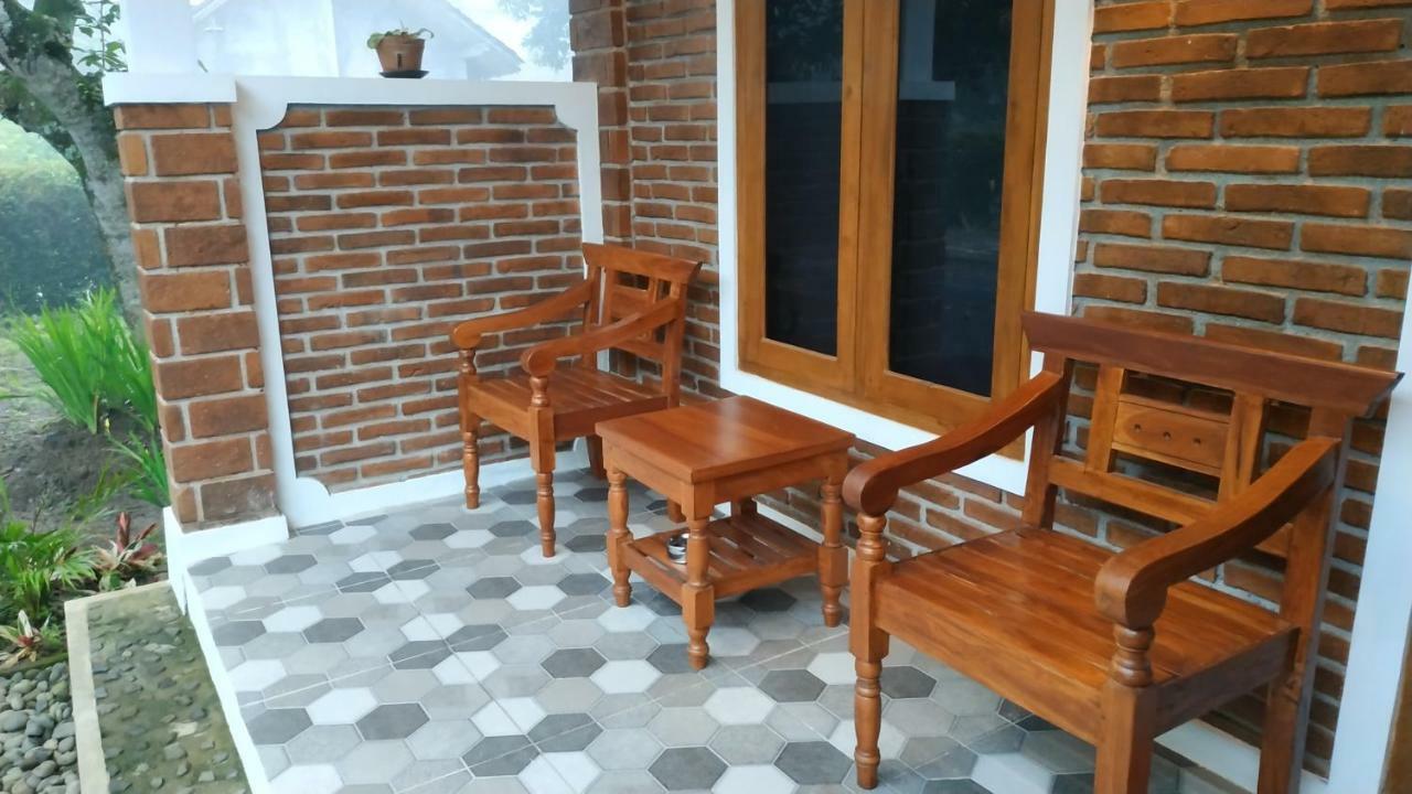 Genthong Homestay Magelang Εξωτερικό φωτογραφία