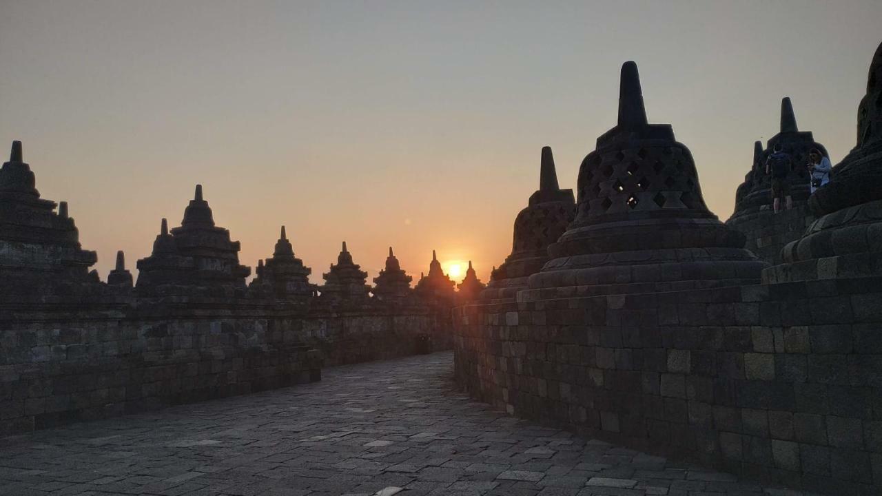 Genthong Homestay Magelang Εξωτερικό φωτογραφία