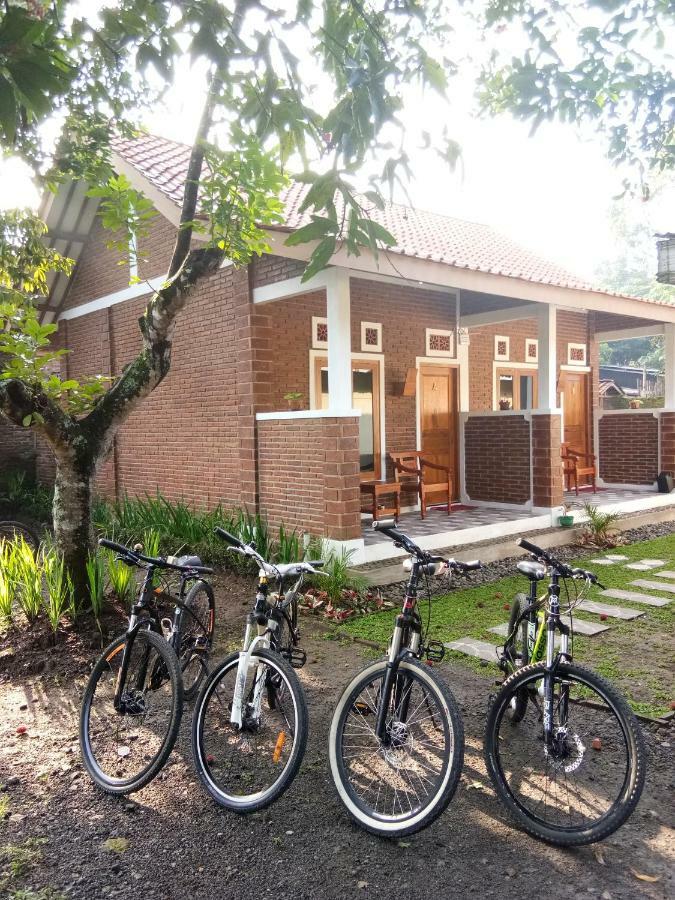 Genthong Homestay Magelang Εξωτερικό φωτογραφία