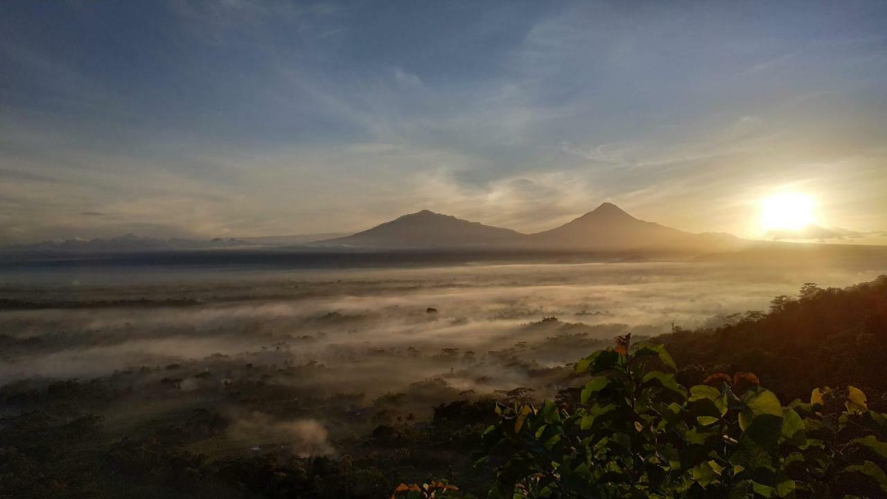 Genthong Homestay Magelang Εξωτερικό φωτογραφία